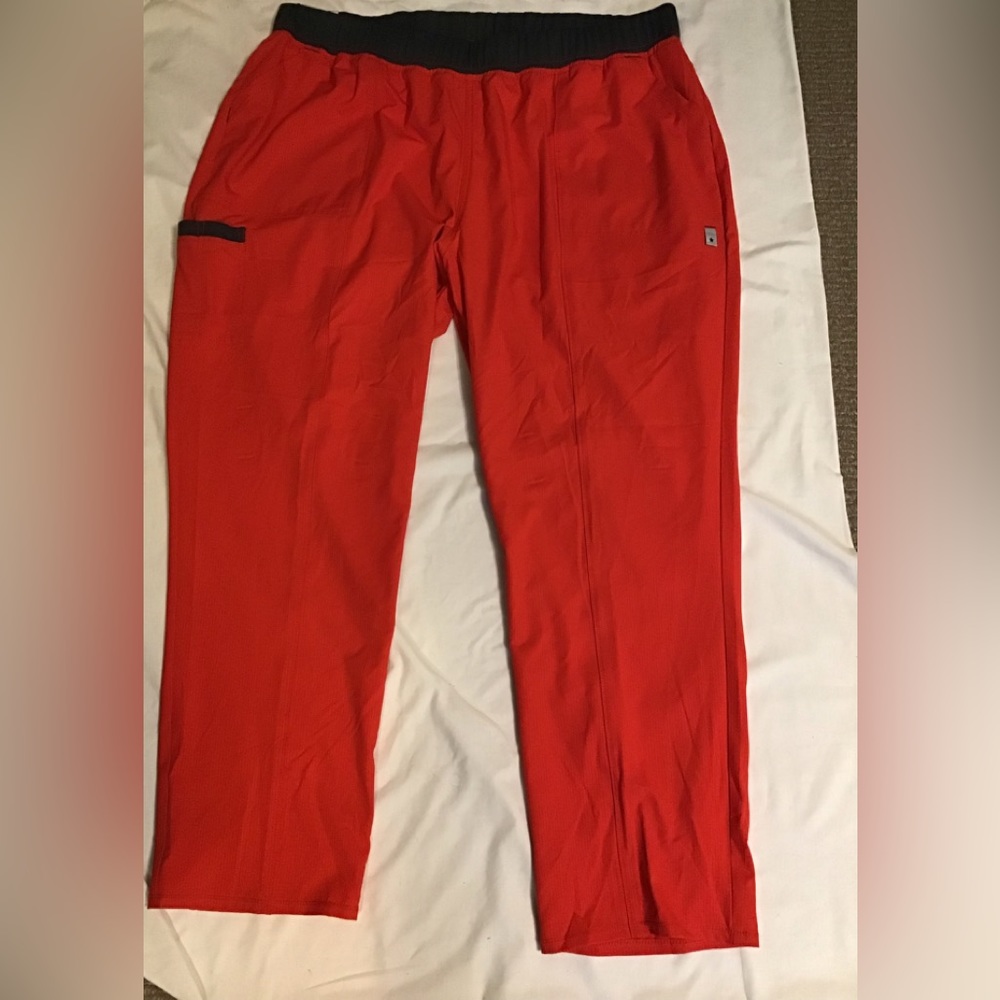 Plus Size Scrub Star Scrub bottoms NWT